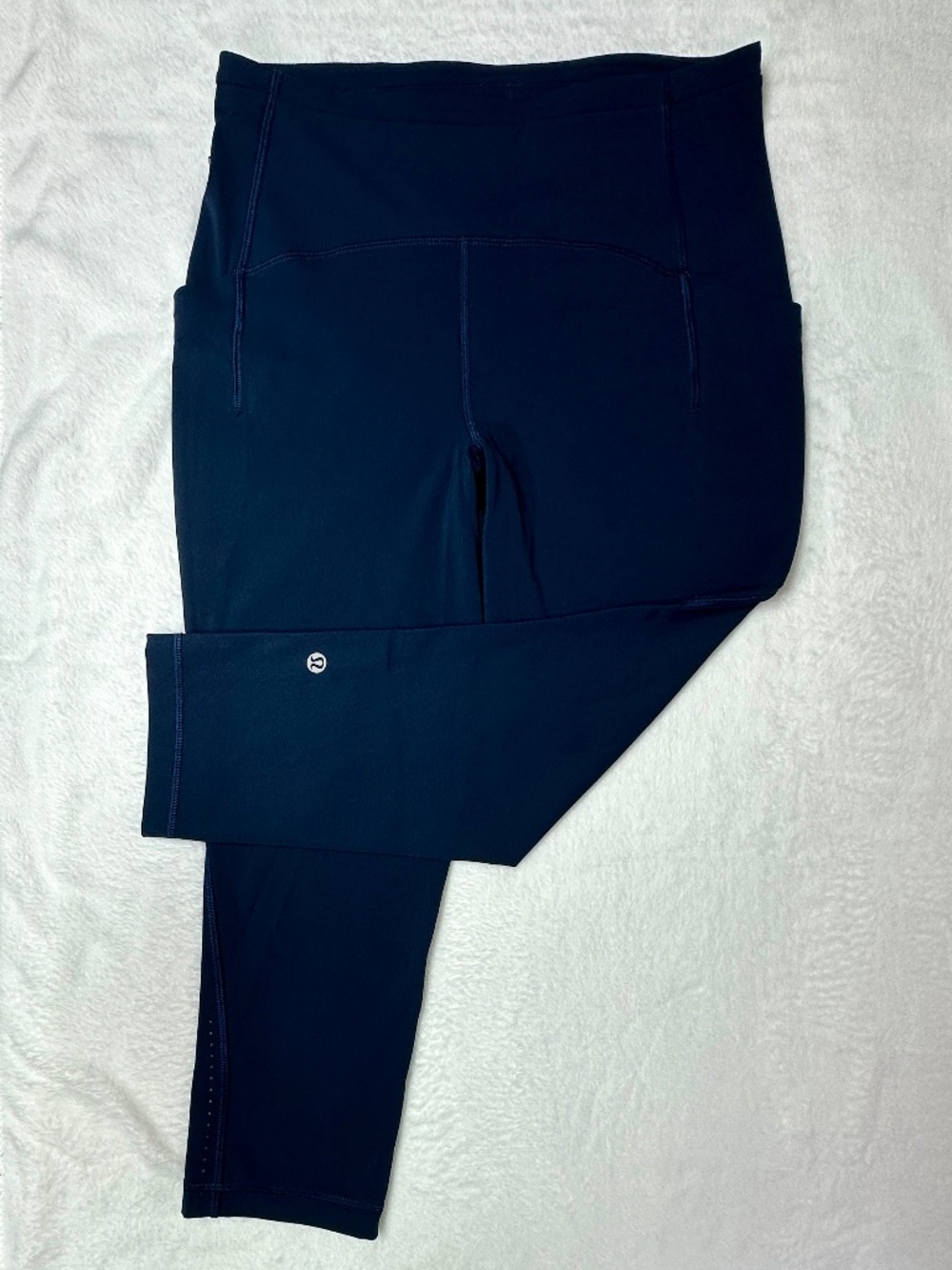 Lululemon Swift Speed High-Rise Crop 21" - True Navy - Size 8